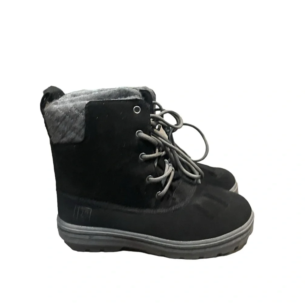 Rugged Outback Black with Gray Lace up boots‎